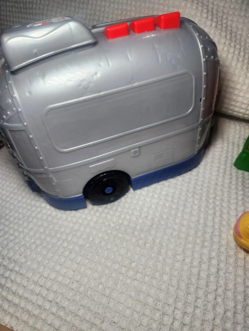 Fisher-Price Little People Camping Adventure Set Blue Car and Orange Truck 6 Pcs